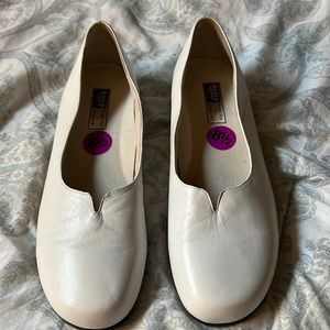 Munro Ivory Leather Slip-On Flats
